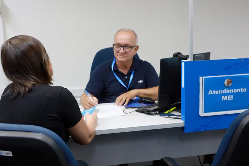 Empreendedores têm buscado cada vez mais o Sebrae Goiás para abrir ou regularizar empresas (Foto Edmar Wellington)