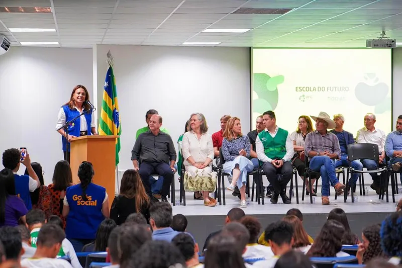 Inauguração de laboratórios com tecnologia avançada garante aos jovens todas as condições para que sejam competitivos no mercado de trabalho (Foto: Júnior Guimarães)