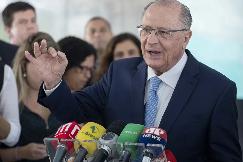 O vice-presidente, Geraldo Alckmim durante entrevista coletiva após reunião com Entidades Representativas do Setor Automotivo, nesta quinta feira no Palácio do Planalto. Foto: Joédson Alves/Agência Brasil