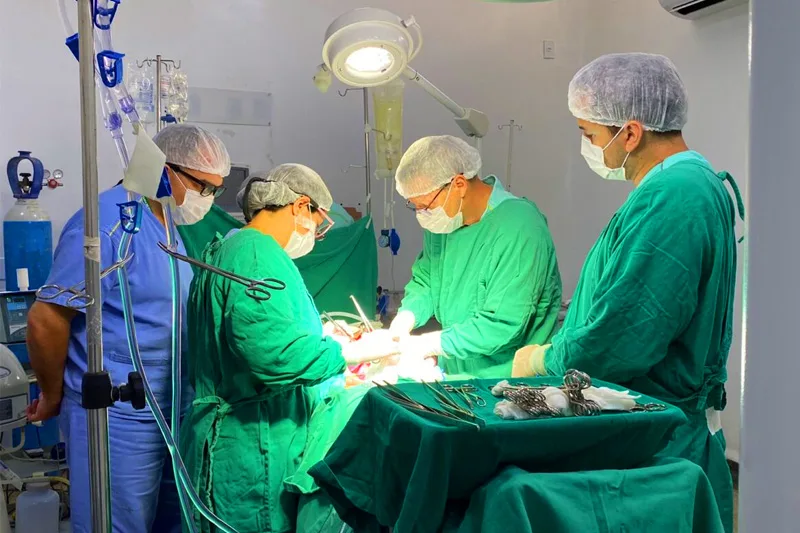 Equipes médicas multiprofissionais realizam segunda captação múltipla de órgãos no Hospital Estadual de Formosa. Foto: HEF.