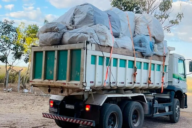 Programa Recebimento Itinerante executado pela Agrodefesa e parceiros recolhe mais de 5.500 embalagens de agrotóxicos no primeiro semestre do ano. Foto: Agrodefesa.
