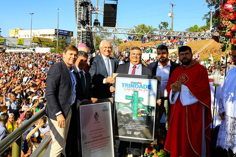Maior evento religioso do Centro-Oeste, contou, neste ano, com a presença do ministro da Justiça e Segurança Pública, Flávio Dino. Governo de Goiás investiu mais de R$ 3,5 milhões para a realização da romaria. Foto: Wesley Costa.