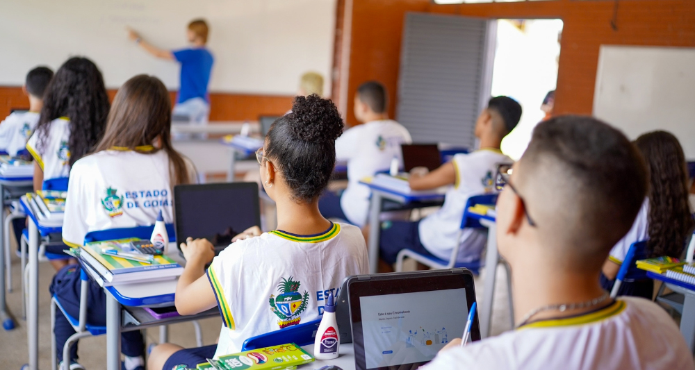 Estudantes da rede estadual de Goiás conquistam o primeiro lugar nacional na redação do Enem 2025.
