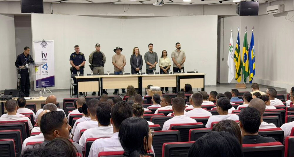 Candidatos participam do Curso de Formação da Guarda Municipal de Valparaíso de Goiás