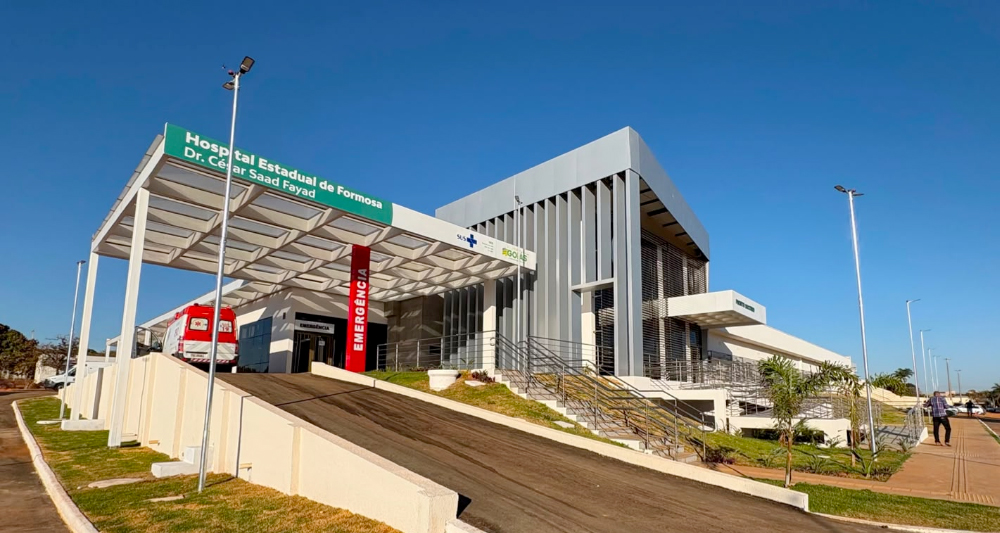 Hospital Estadual de Luziânia integra a rede de saúde pública do Entorno do Distrito Federal.